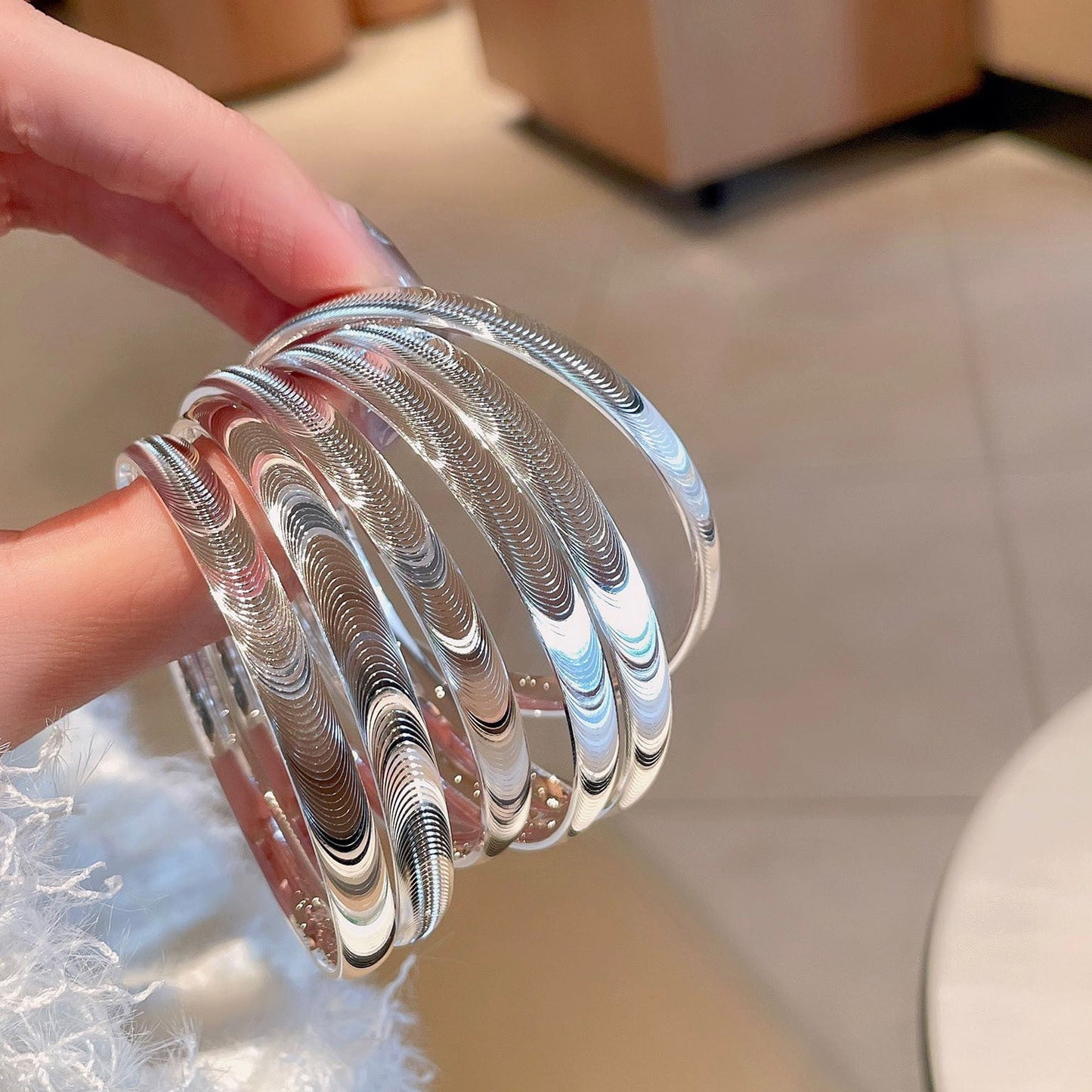 ✨🌙 Привлечете всички погледи – Гривната с полиран камък „котешко око“ 🌙✨