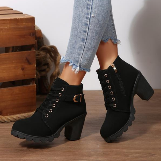 🔥Ostatnia promocja - 50% zniżki - Modne damskie botki na platformie z metalową klamrą