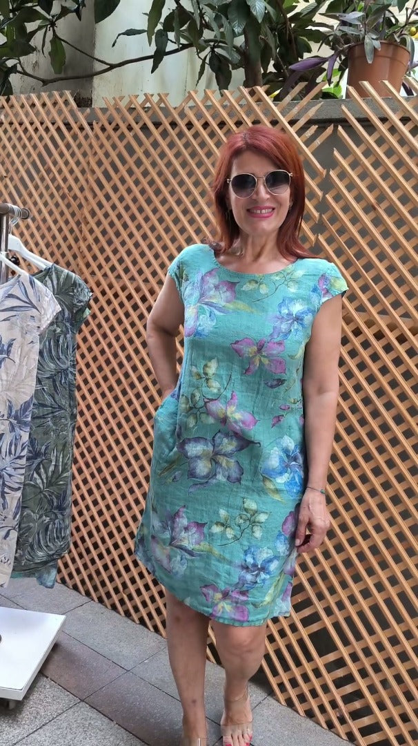 👗 Obleka s potiskom, širokimi rokavi in okroglim ovratnikom