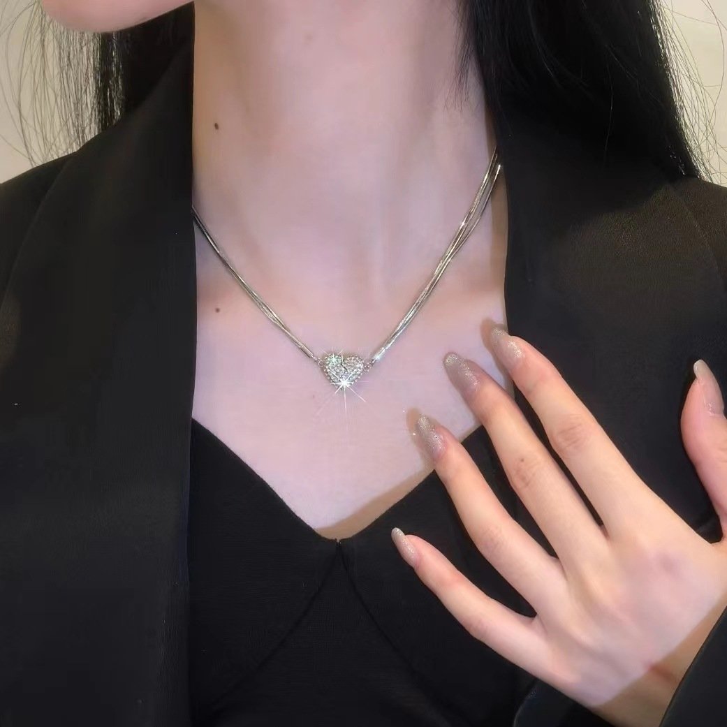 💝Колие с магнитно сърце