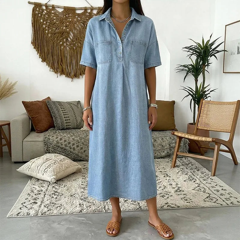 👗 DABAR 60 % NUOLAIDA! 👖 Laisvalaikio džinsinė midi suknelė su kišenėmis – minkštas džinsas ir laisvas kirpimas – funkcionalios kišenės, puikiai tinka kasdienai – patogi ir universali ✨🌸-LT