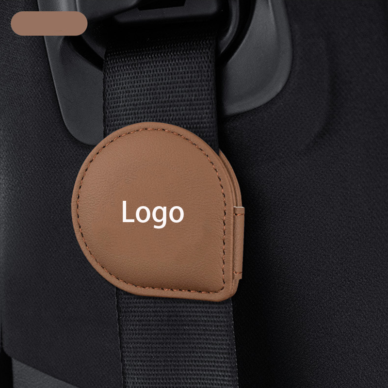 Nastavitev varnostnega pasu LuxeHold – vrhunsko goveje usnje in personalizacija logotipa-SI