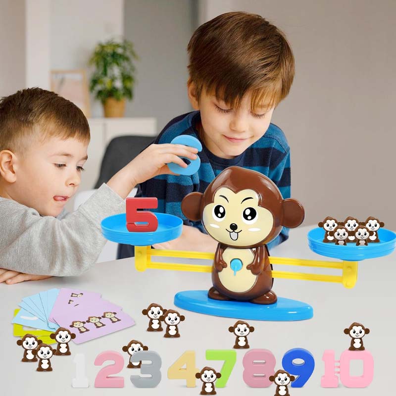 🐸Детски комплект играчки с анимационни животни и люспи