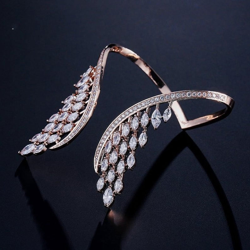 🕊️ Conjunto de joyas con alas de ángel: anillo y pulsera | Aleación hipoalergénica, en caja de regalo – Pago contra entrega 🔥-ES